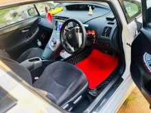 https://riyasewana.com/uploads/toyota-prius-271751504423.jpg