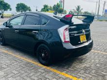 https://riyasewana.com/uploads/toyota-prius-2720585017596.jpg