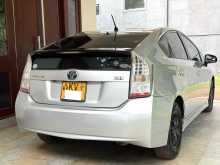 https://riyasewana.com/uploads/toyota-prius-2722182622492.jpg