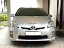 https://riyasewana.com/uploads/toyota-prius-2722190024712.jpg