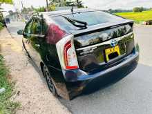 https://riyasewana.com/uploads/toyota-prius-27251322722.jpg