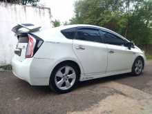 https://riyasewana.com/uploads/toyota-prius-2751454112.jpg