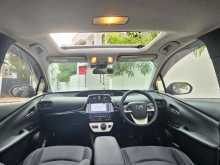 https://riyasewana.com/uploads/toyota-prius-281026354542.jpg