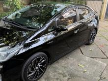 https://riyasewana.com/uploads/toyota-prius-2812434717296.jpg