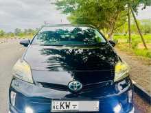 https://riyasewana.com/uploads/toyota-prius-2813314622072.jpg