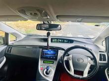 https://riyasewana.com/uploads/toyota-prius-2813334424312.jpg