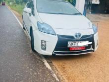 https://riyasewana.com/uploads/toyota-prius-281419226896.jpg