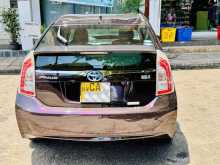 https://riyasewana.com/uploads/toyota-prius-28151220644.jpg