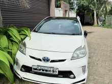https://riyasewana.com/uploads/toyota-prius-2910211622183.jpg