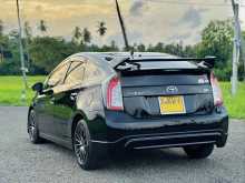 https://riyasewana.com/uploads/toyota-prius-2920071622862.jpg