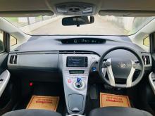 https://riyasewana.com/uploads/toyota-prius-29520310596.jpg