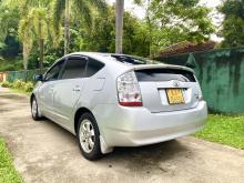 https://riyasewana.com/uploads/toyota-prius-2nd-1011125217555.jpg