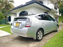 https://riyasewana.com/uploads/toyota-prius-2nd-1011125317646.jpg