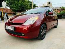 Toyota Prius 2nd 2011 Car