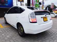 https://riyasewana.com/uploads/toyota-prius-2nd-1215454324.jpg