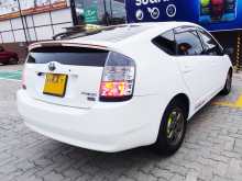 https://riyasewana.com/uploads/toyota-prius-2nd-1215454893.jpg