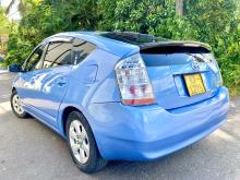 https://riyasewana.com/uploads/toyota-prius-2nd-178053717995.jpg