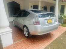 https://riyasewana.com/uploads/toyota-prius-2nd-199575722653.jpg