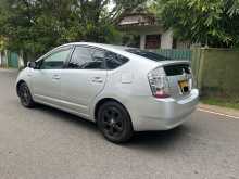 https://riyasewana.com/uploads/toyota-prius-2nd-2010-210513312913.jpg