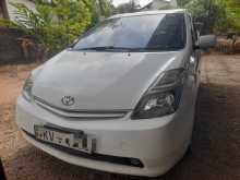 Toyota Prius 2nd Gen 2012 Car