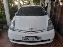 Toyota Prius 2nd Gen 2012 Car