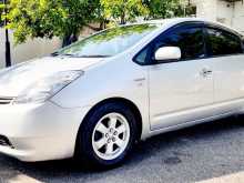 Toyota Prius 2nd Generation W20 2014 Car