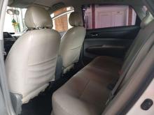 https://riyasewana.com/uploads/toyota-prius-2nd-221102136704.jpg