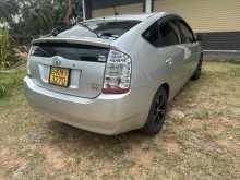 https://riyasewana.com/uploads/toyota-prius-2nd-2613201722033.jpg