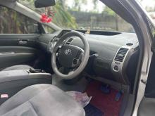 https://riyasewana.com/uploads/toyota-prius-2nd-2613204024442.jpg