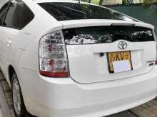 https://riyasewana.com/uploads/toyota-prius-2nd-612315822892.jpg