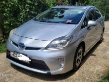 Toyota Prius 3 Gen 2012 Car
