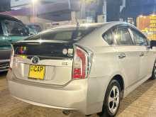 https://riyasewana.com/uploads/toyota-prius-30-14101357592.jpg