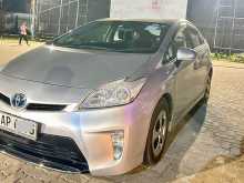 https://riyasewana.com/uploads/toyota-prius-30-14101357715.jpg