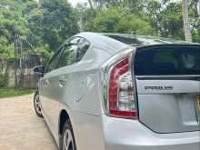 https://riyasewana.com/uploads/toyota-prius-30-229580622672.jpg