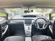 https://riyasewana.com/uploads/toyota-prius-30-229584424861.jpg