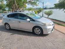 Toyota Prius 30 S Led 2017 Car