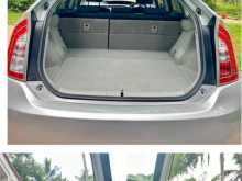 https://riyasewana.com/uploads/toyota-prius-30-30120639993.jpg