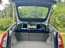 https://riyasewana.com/uploads/toyota-prius-30-36443522122.jpg