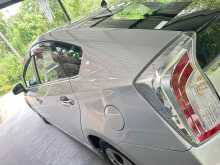 https://riyasewana.com/uploads/toyota-prius-30-36443522823.jpg