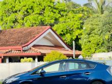 https://riyasewana.com/uploads/toyota-prius-3010254324934.jpg