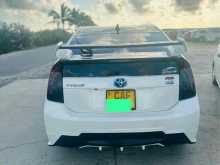 https://riyasewana.com/uploads/toyota-prius-3017161622722.jpg