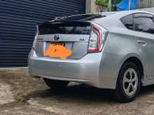 https://riyasewana.com/uploads/toyota-prius-30921444843.jpg
