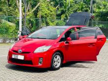 https://riyasewana.com/uploads/toyota-prius-310070024542.jpg