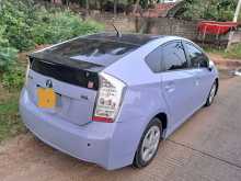 https://riyasewana.com/uploads/toyota-prius-311917284482.jpg