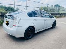 https://riyasewana.com/uploads/toyota-prius-315593824203.jpg