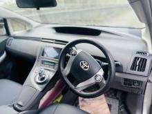https://riyasewana.com/uploads/toyota-prius-315593824892.jpg