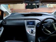 https://riyasewana.com/uploads/toyota-prius-32209567006.jpg
