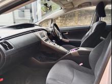 https://riyasewana.com/uploads/toyota-prius-3rd-1022044717335.jpg
