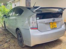 Toyota Prius 3rd 2010 Car