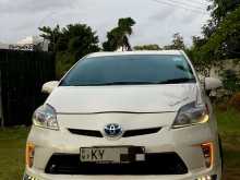 Toyota Prius 3rd Gen 2013 Car